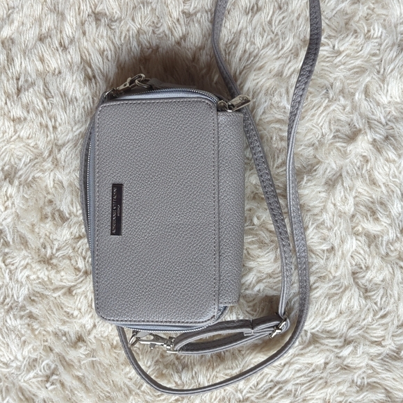 Adrienne Vittadini | Gray Textured Crossbody Micro Bag Battery Bank Charger - Picture 1 of 6
